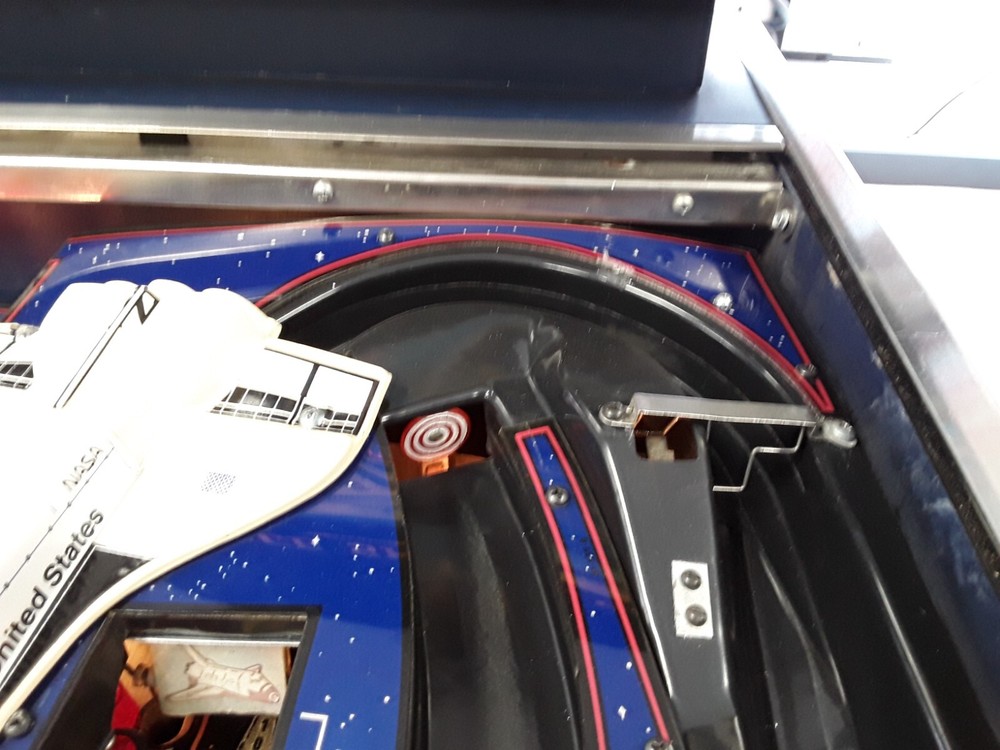 Space Shuttle Pinball Machine by Williams