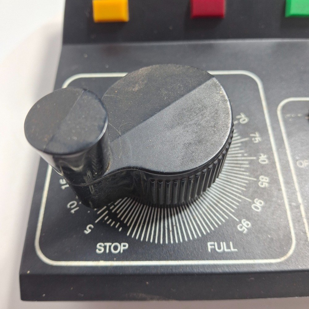 MRC Tech II Railmaster 2400 Model Train Control