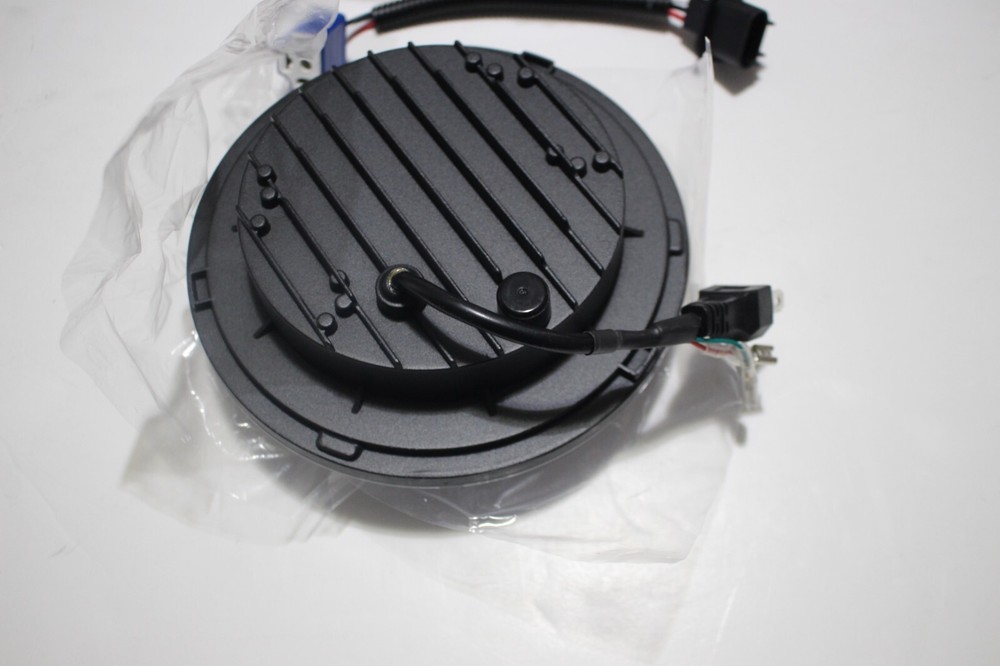 7 INCH LED HEADLIGHT FOR HARLEY