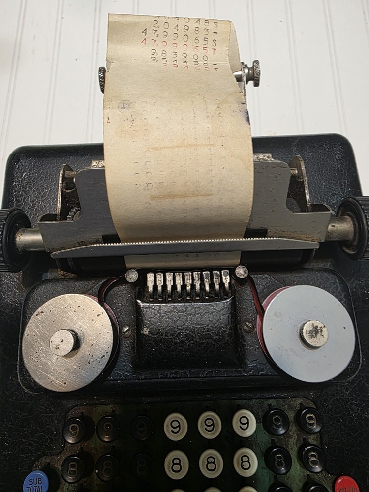 Vintage Hand Crank Victor Metal Adding Machine
