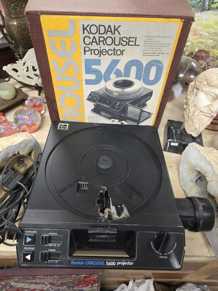 Kodak Carousel Slide Projector 5600