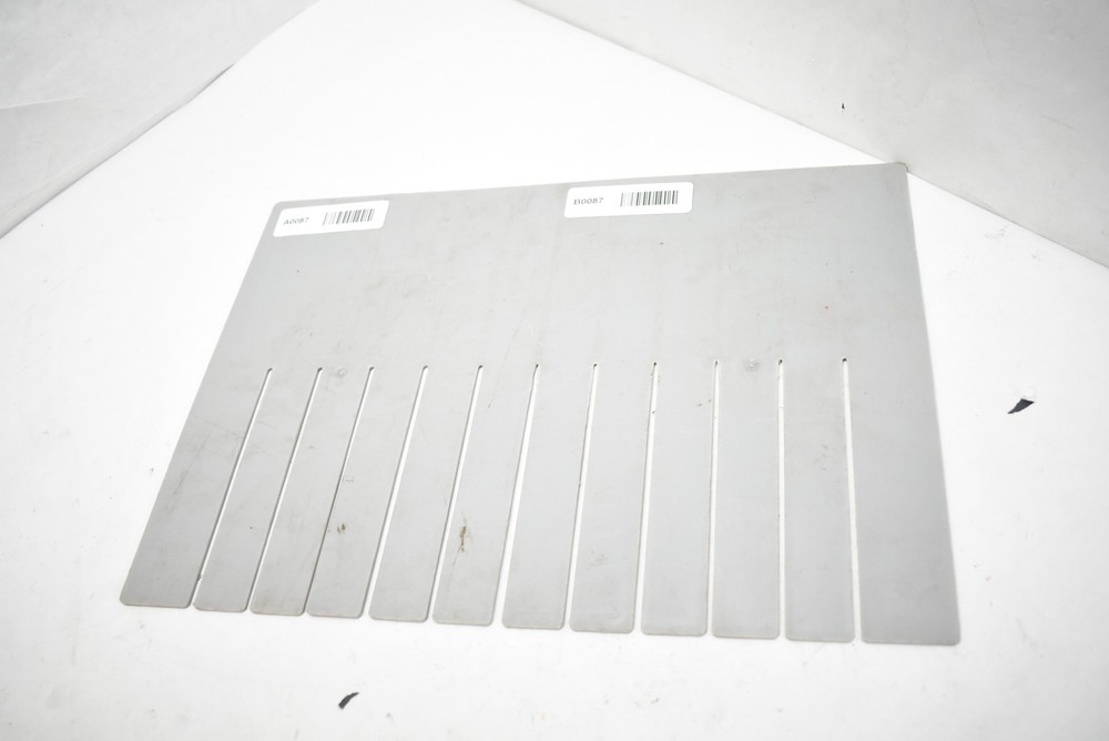 Quantum Storage Systems DS93120 Gray Plastic Slotted Divider Panel Plate
