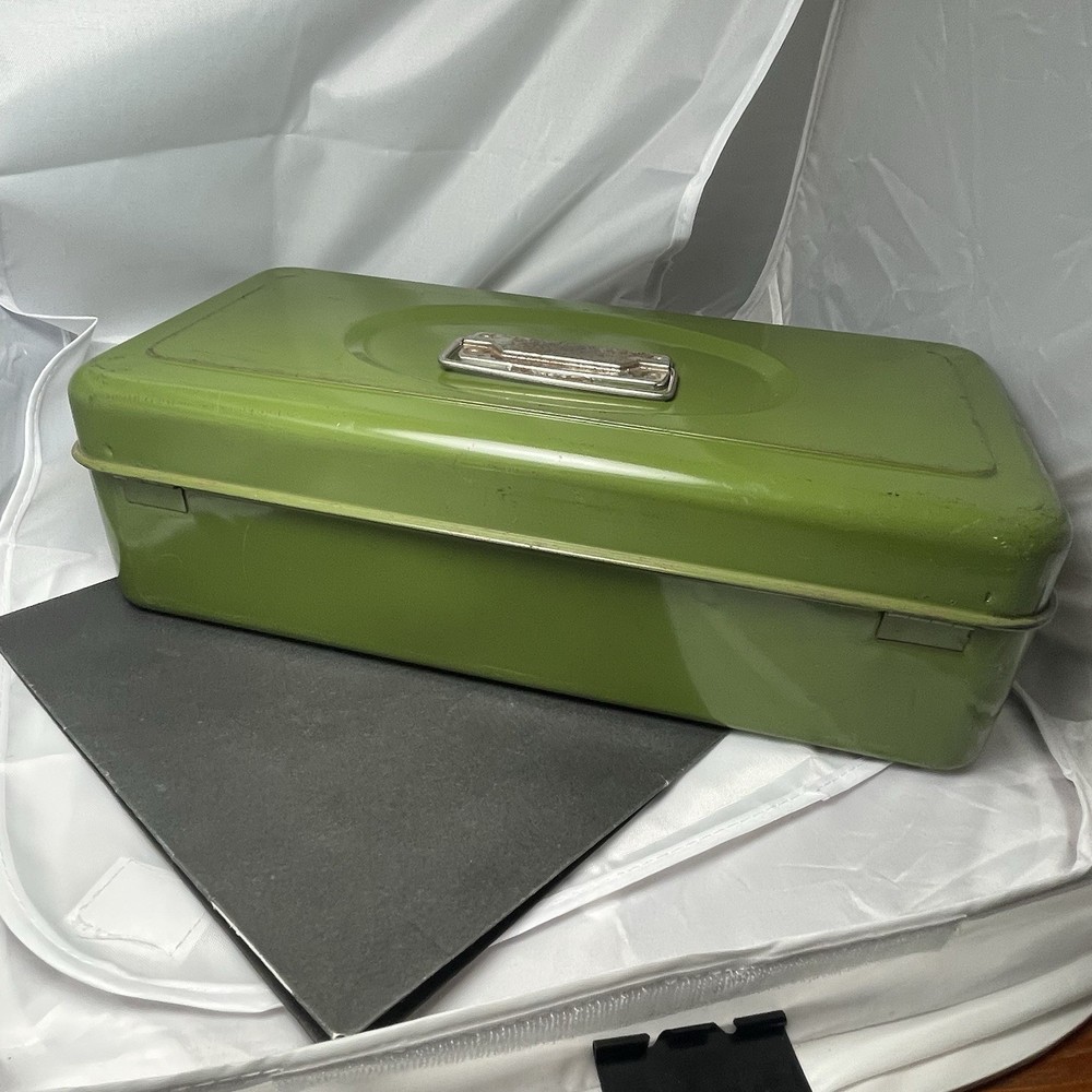 Vintage Sentry #184 Tool Box , Green