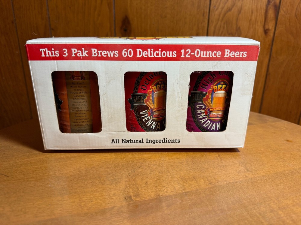 Mr. Beer Microbrewery Home brew Kit w/ box