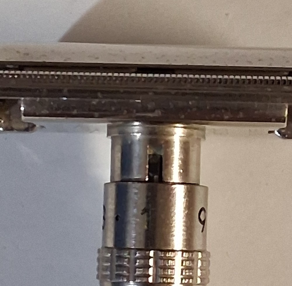 Gillette Slim Adjustable N-2