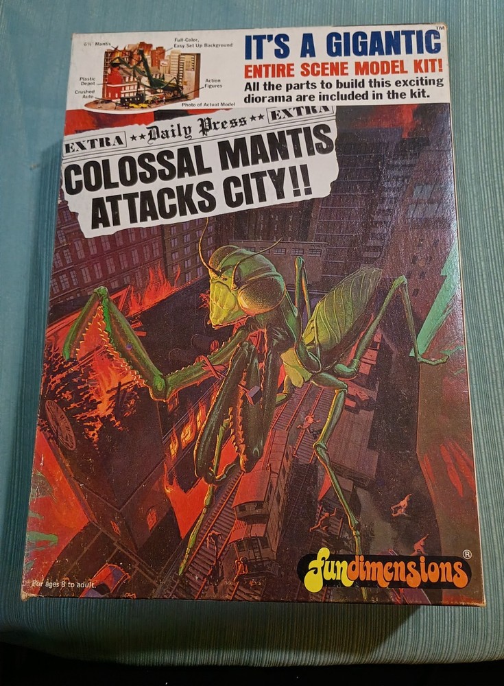 COLOSSAL MANTIS ATTACKS CITY!! ~ AMT Gigantics Model Kit ~ PLEASE READ DETAILS!