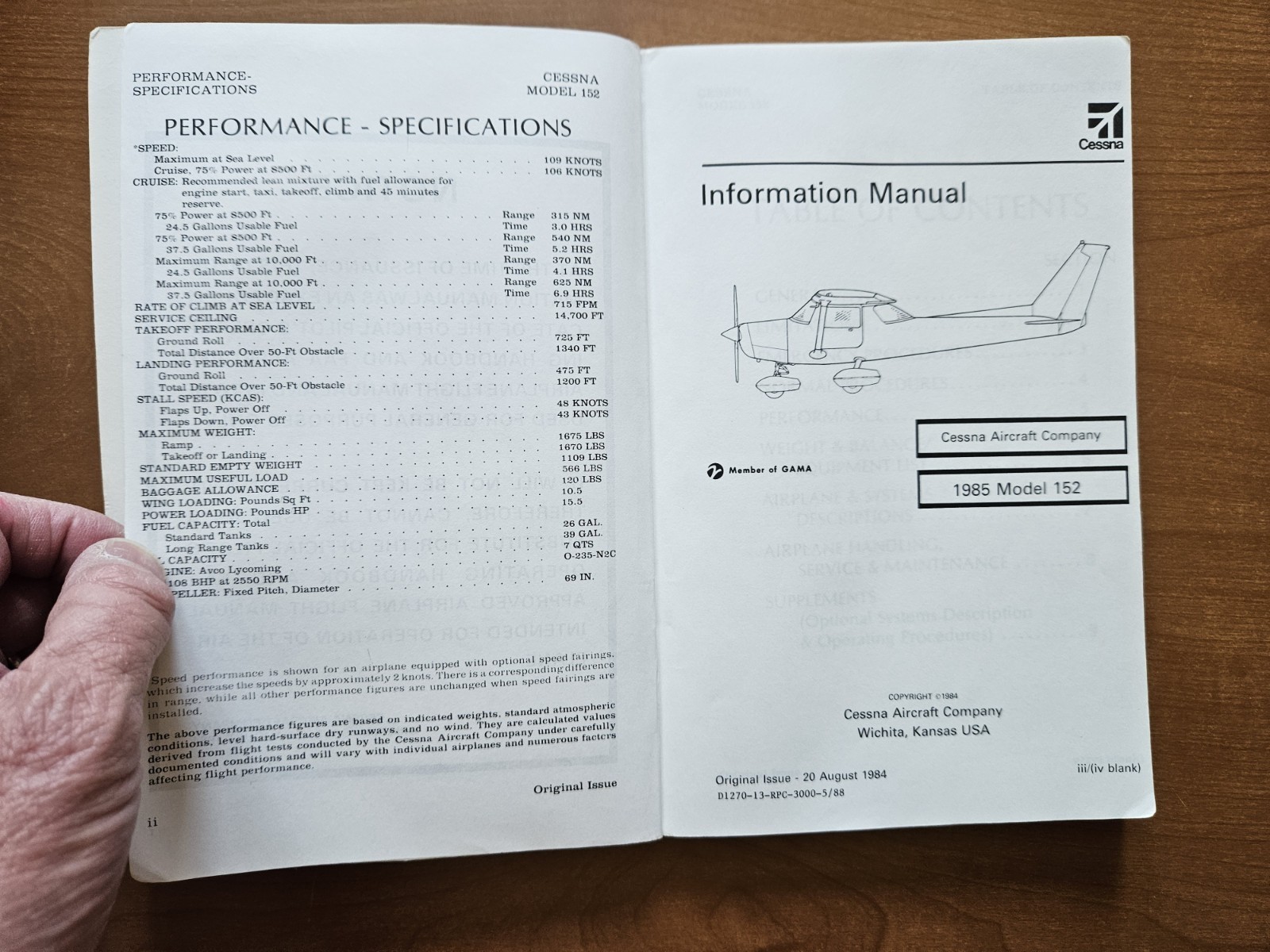 Cessna 1982 Model 152 Information Manual (1984 paperback)