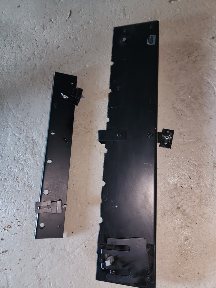 Falcon fireplace automatic screen closer