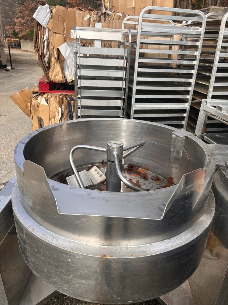used 150L steam jacketed kettle, tilting and variable agitator. touch screen