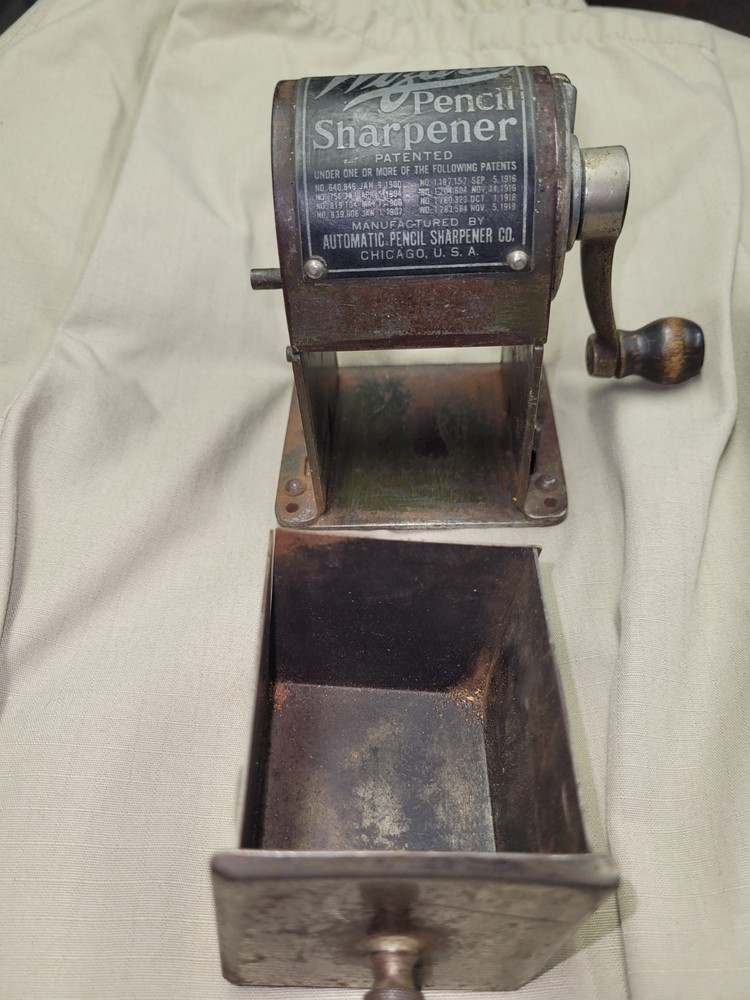 Antique "Wizard" Pencil Sharpener, Automatic Pencil Sharpening Co, Chicago