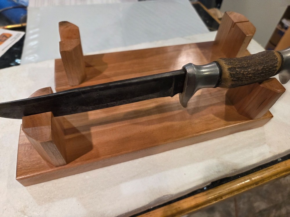 cherry knife stand U.S.A. made 10" full width ral lacquer. 3 D posts
