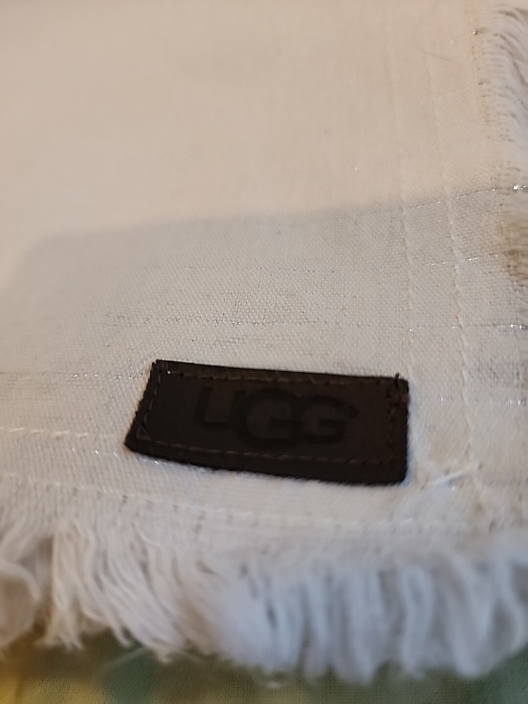 UGG Table Linen