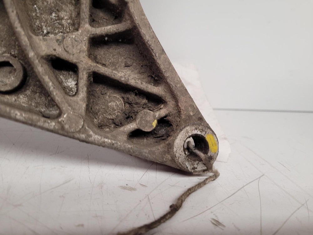 2016 HONDA WW PCX 125 EXHAUST BRACKET