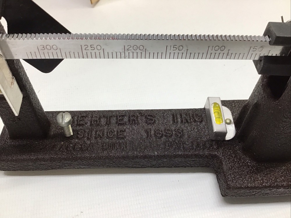 Vintage Herter’s Reloading Model 2 Stabilized Ballistic Laboratory Powder Scale