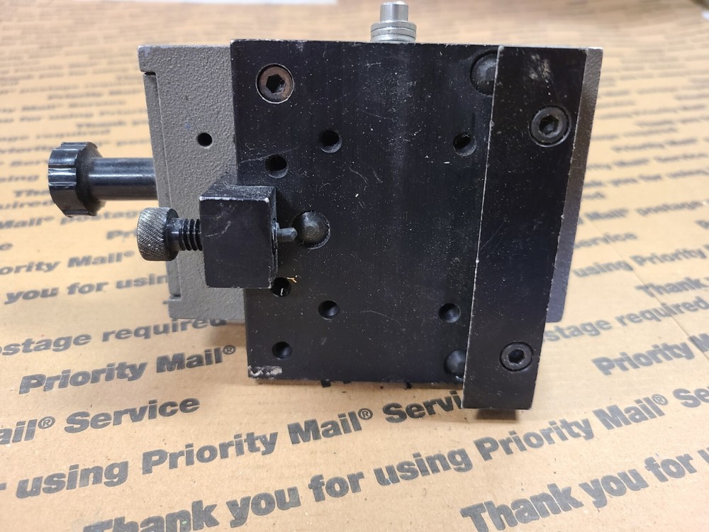 Optical Dovetail Mount w/Translation