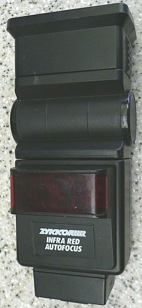 Zykkor Infra Red Autofocus CN Camera Shoe Mounted Flash +Diffuser - TESTED