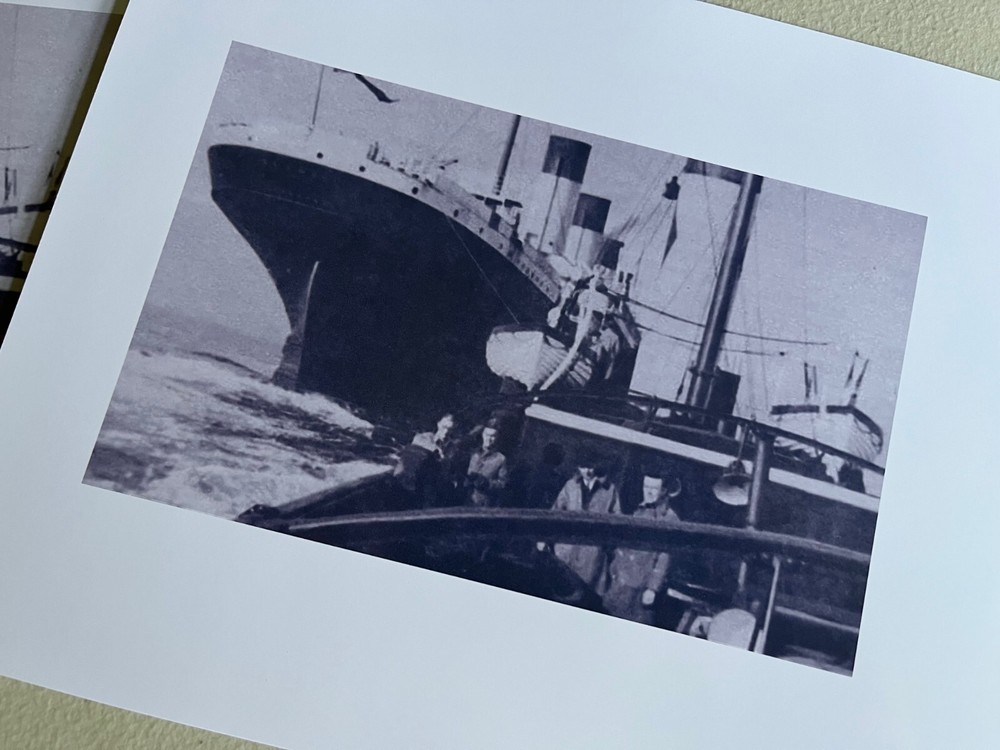 RMS OLYMPIC WITH TENDER PULLING ALONG SIDE HER, REPRINT, NICE!