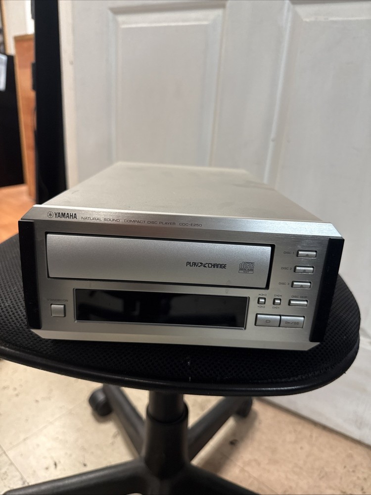 Yamaha CDC-E250 Compact Disc Player- Untested- Sold As Is