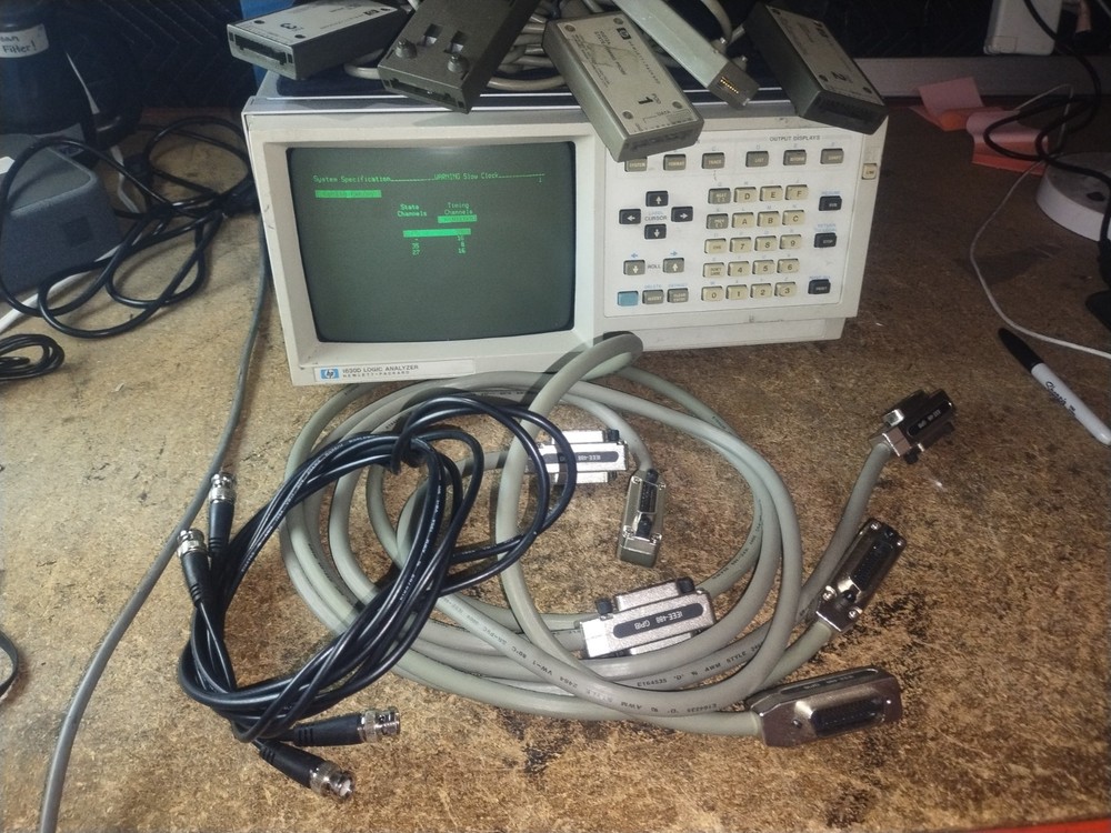 HP 1630D Logic Analyzer - Five Probes