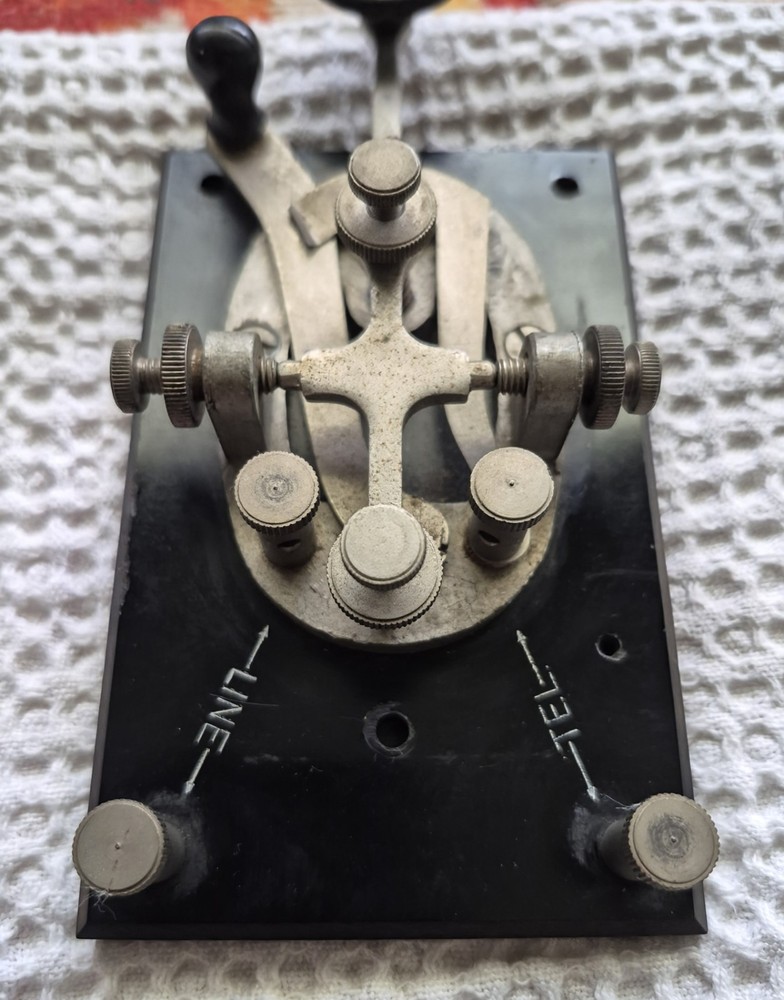Vintage WWII J-38 Telegraph Key, No Markings, Good Shape...Look & Read