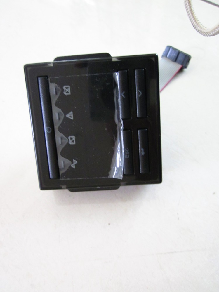 APC SMX3000LVQ SCREEN LCD