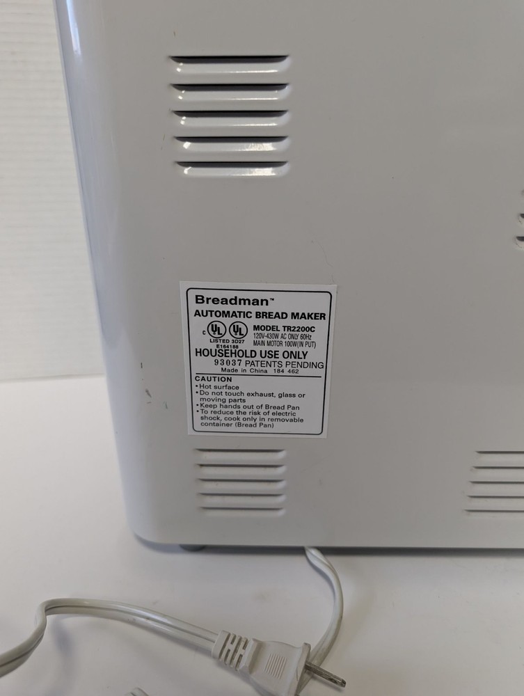 Breadman Ultimate Bread Maker Automatic TR2200C 2 lb White Home Kitchen Digital