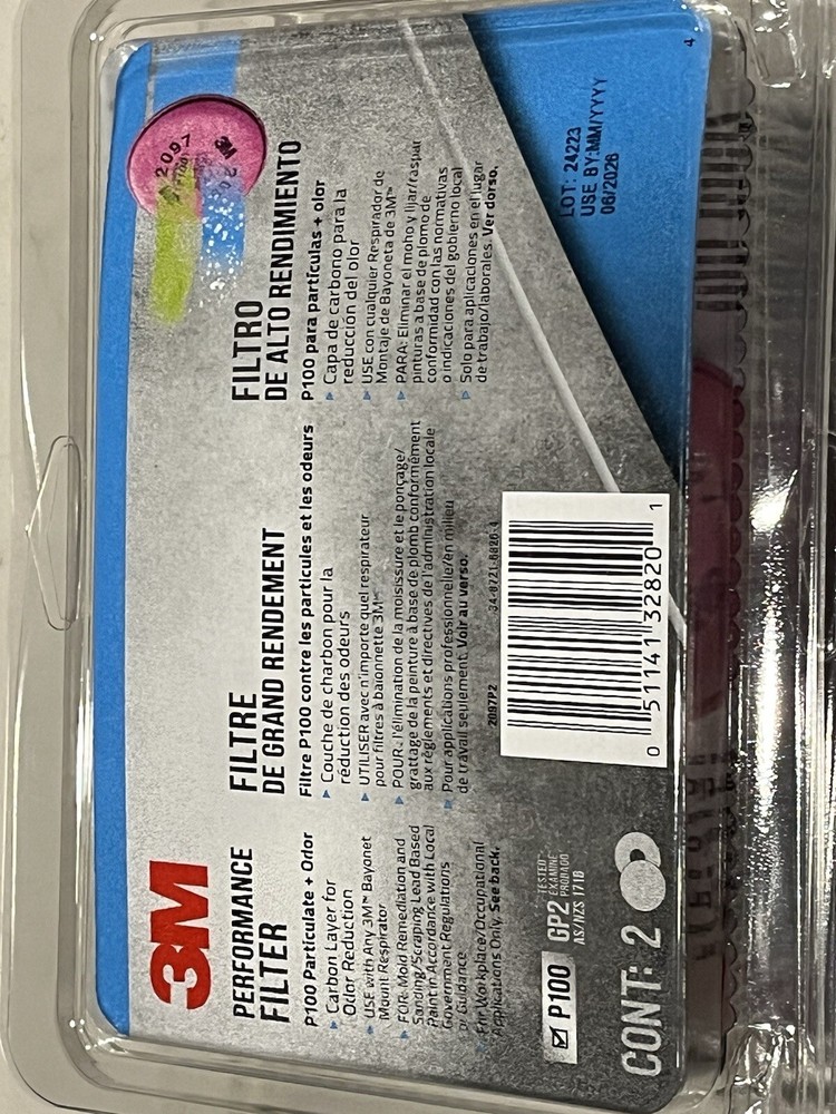 3M Performance Filter Medium Mask With 4 Filters