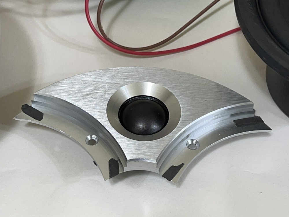 Atlantic Technology 4200e C Speakers + Crossover