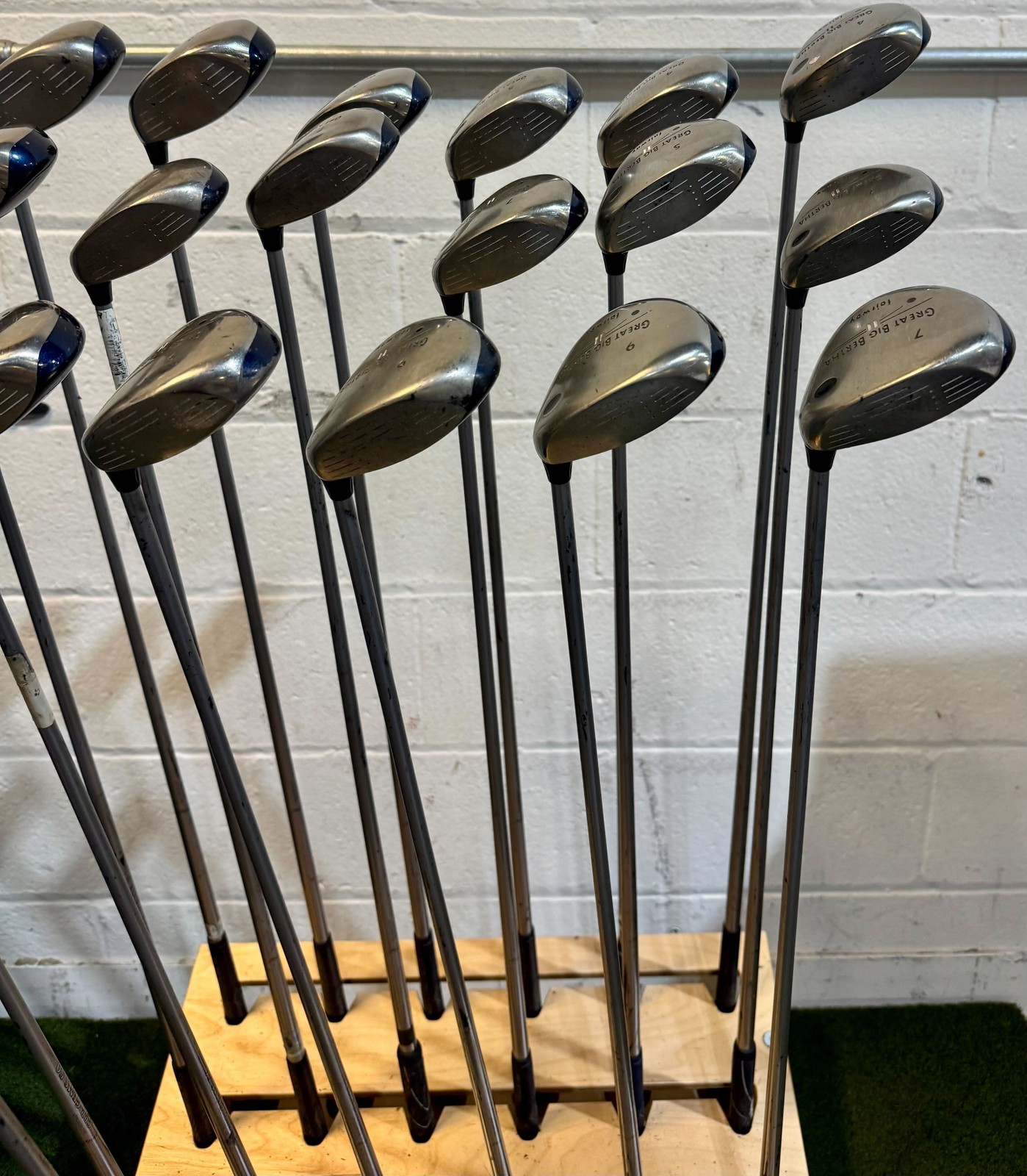 Wholesale Lot of 40 Golf Clubs - Callaway Woods - Right-Handed - Ladies Flex