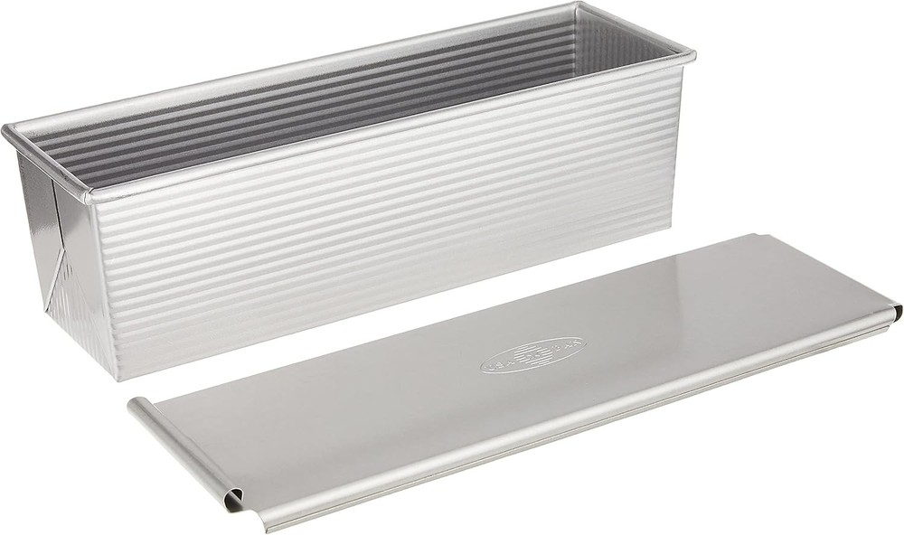 Bakeware Pullman Loaf Pan with Cover, 13 x 4 inch, Nonstick & Quick