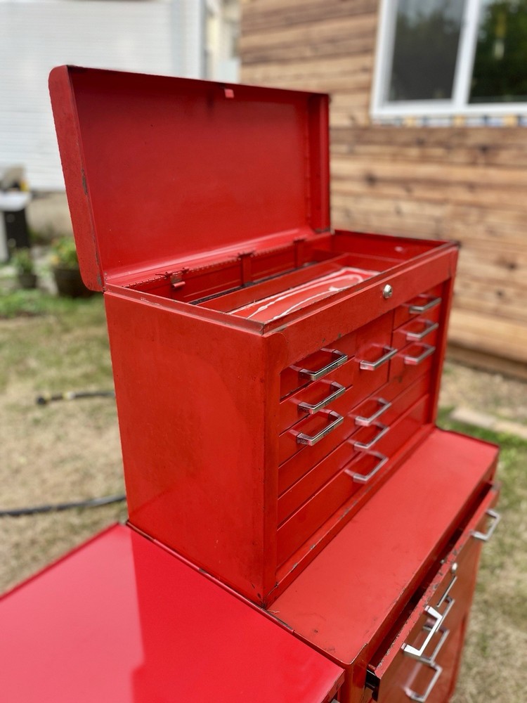 Rare Red Mac Tools MB510 16-Drawer Tool Chest.