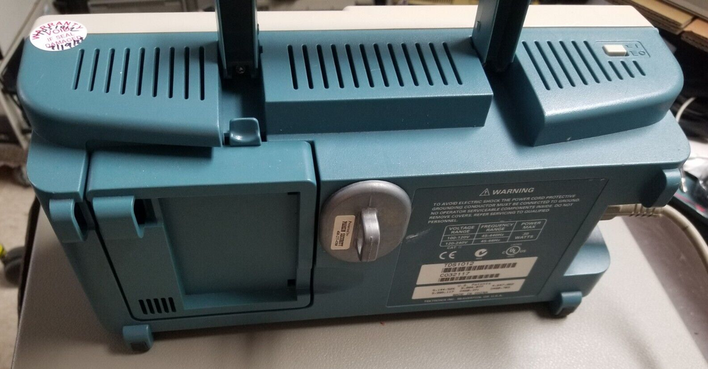 Tektronix TDS1012 100MHz DSO FULLY WORKING With 2 probes FFT function Bright LCD