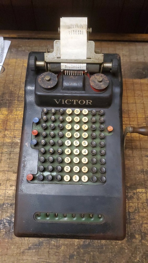 Antique Victor Adding Machine With Subtraction And Repeat.