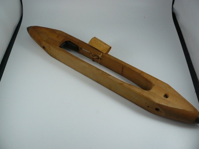 LOOM BOAT SHUTTLE 17" METAL ENDS