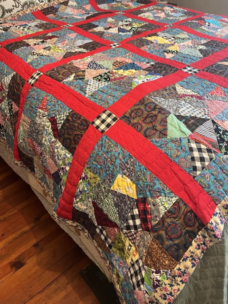 Vintage Handmade Quilt Scrap Star Patchwork Bedspread