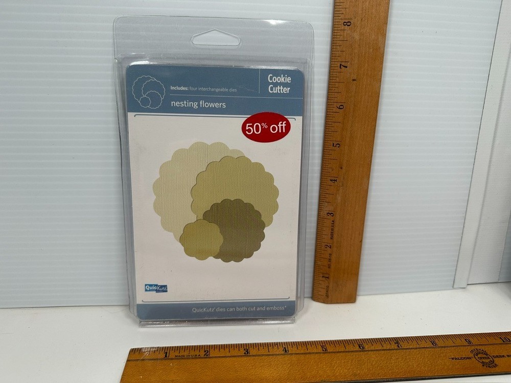 QuicKutz Nesting Flowers Hearts Cookie Cutter Dies Scallop Circle