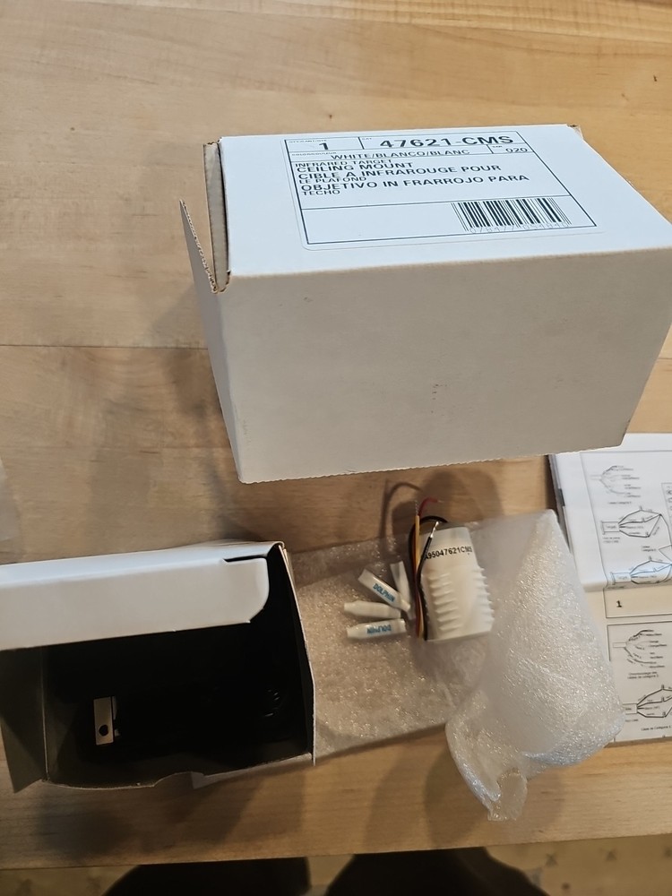 Leviton 47621-CMS IR Repeater Target Ceiling Mount