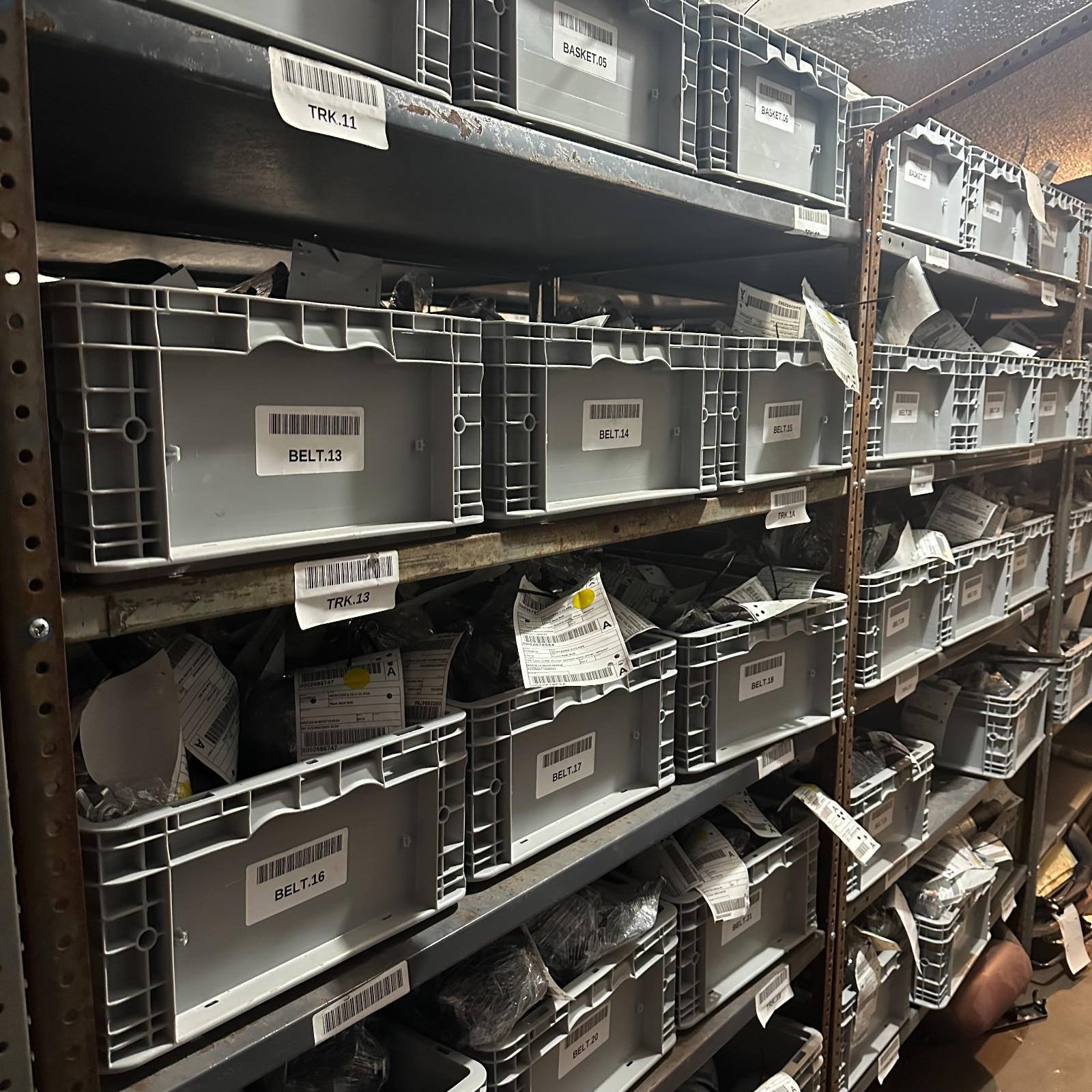 TOYOTA COROLLA Sedan Display and receiver 8614002E71 2021 2022 OEM