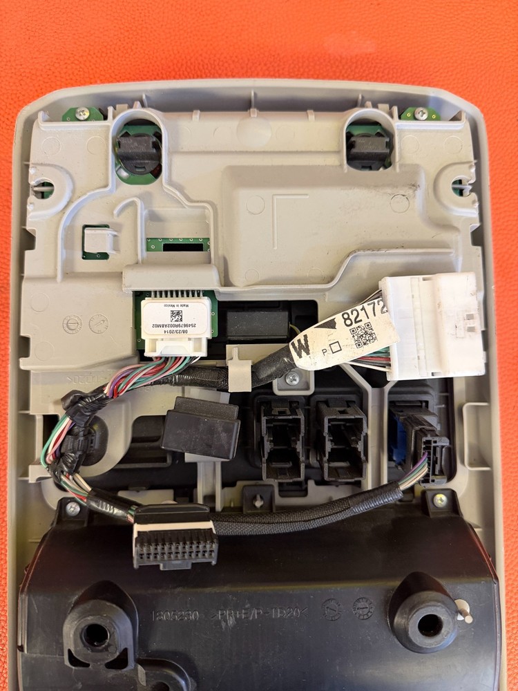 2014-2019 TOYOTA 4RUNNER FRONT OVERHEAD CONSOLE LAMP SWITCH OEM