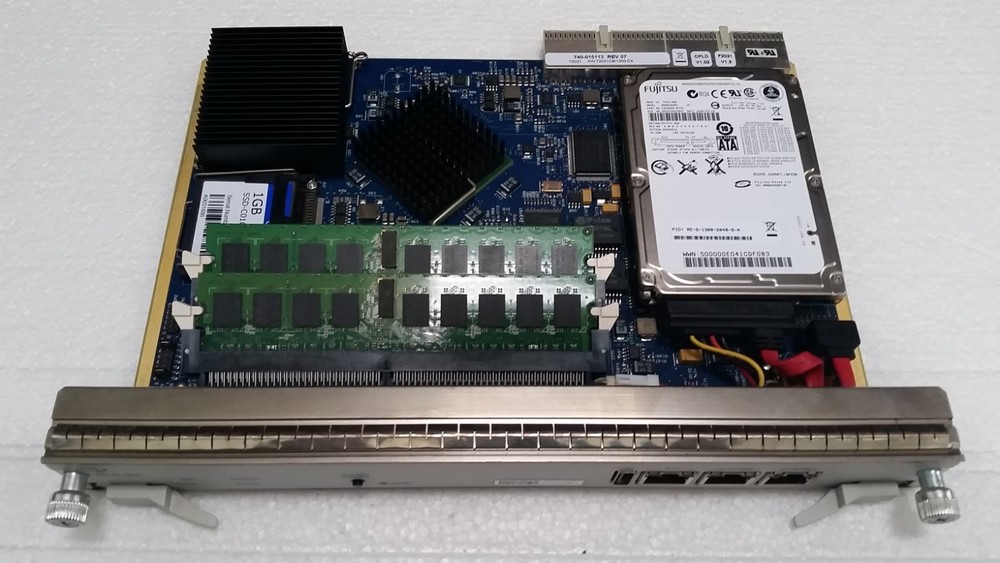 Juniper RE-S-1300-2048 Routing engine 1300MHz Processor 2GB Memory