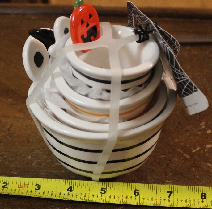 The Bake Shop by Masterclass Halloween Measuring Cups Pumpkin Witch Ghost Skull
