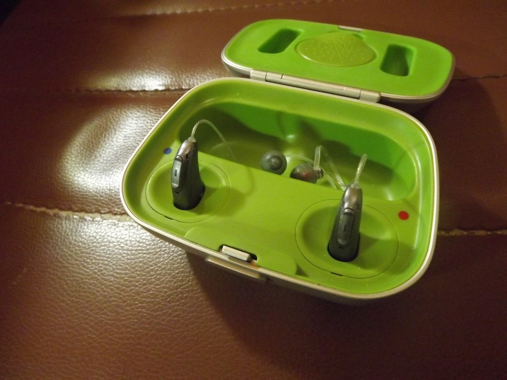 Phonak rechargeable hearing aides used
