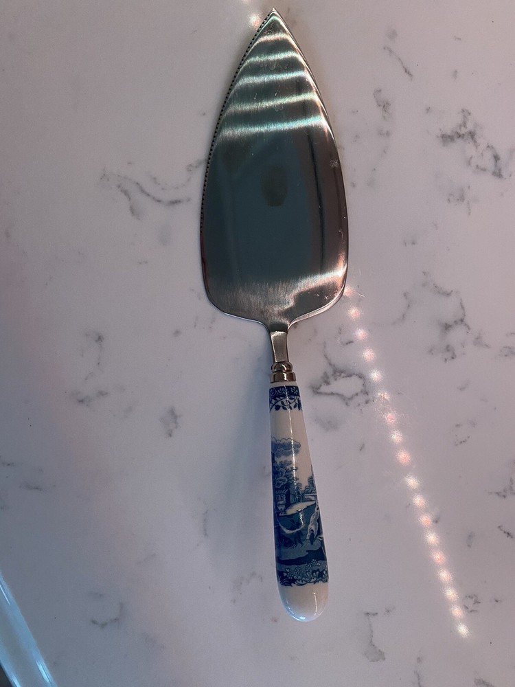 Spode Blue and White Pie/Cake Server