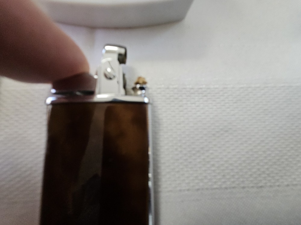 Vintage Ronson Gem Lighter