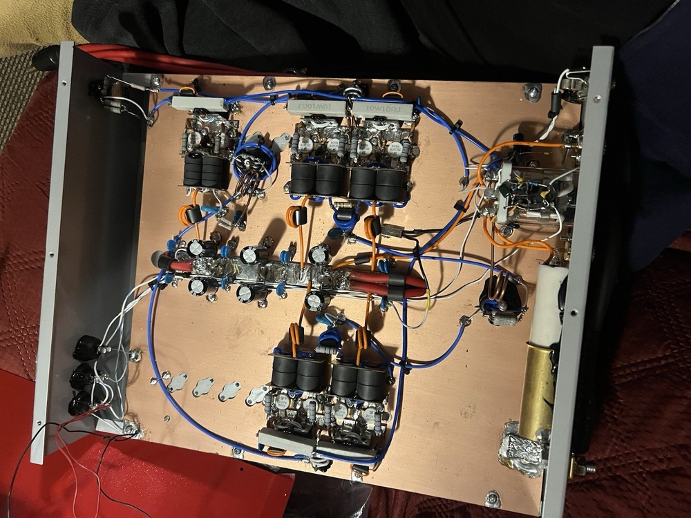 Donkey Stomper Mobile 1000V-HG-2X8 PILL CW TRANSMITTER