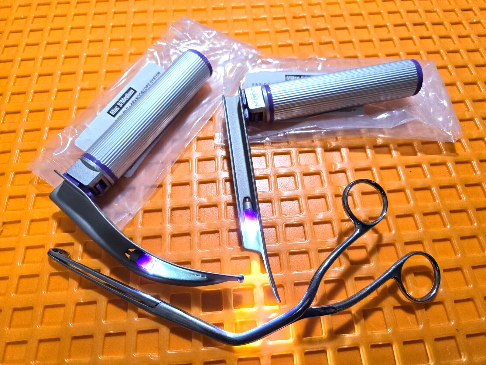 INTUBRITE Laryngoscope Miller+Mac Blade #3 With Medium Handle &- Magill Adult