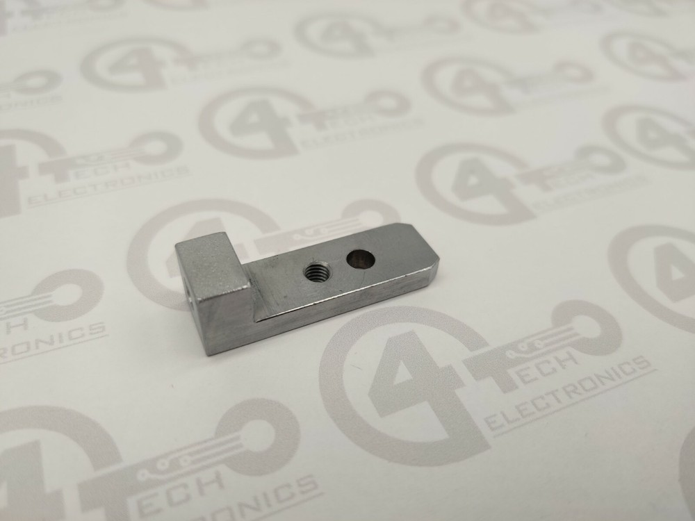 Universal Instruments Plate Adjust 30901501