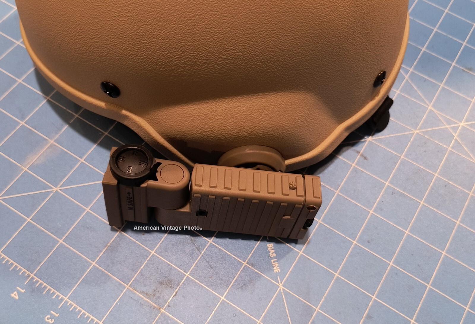 Flashlight Streamlight 14032 Sidewinder Flashlight & Mount 14055 Helmet USMC