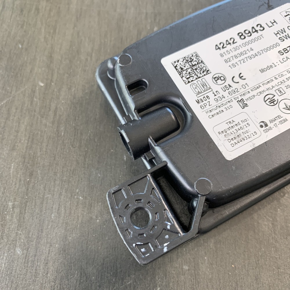 OEM 18-21 Chevrolet Bolt EV Left Blind Spot Object Warning Sensor 42428943