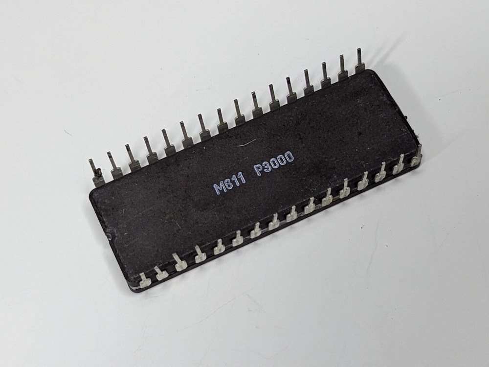 AMD AM27C010 70DC EPROM 1MBit 70ns CMOS Ultraviolet Erasable Programmable Rom